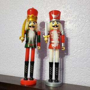 Christmas Holiday Nutcracker Soldiers Home Decor Set of 2